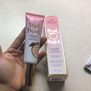 NIB New Too Faced Peach Perfect Comfort Matte Foundation Warm Sand